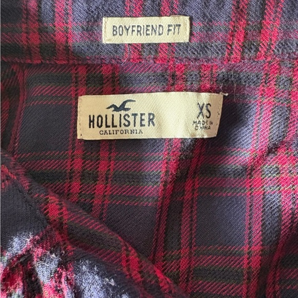 Hollister Boyfriend Fit Flannel Button-Down – Size XS - Picture 7 of 10